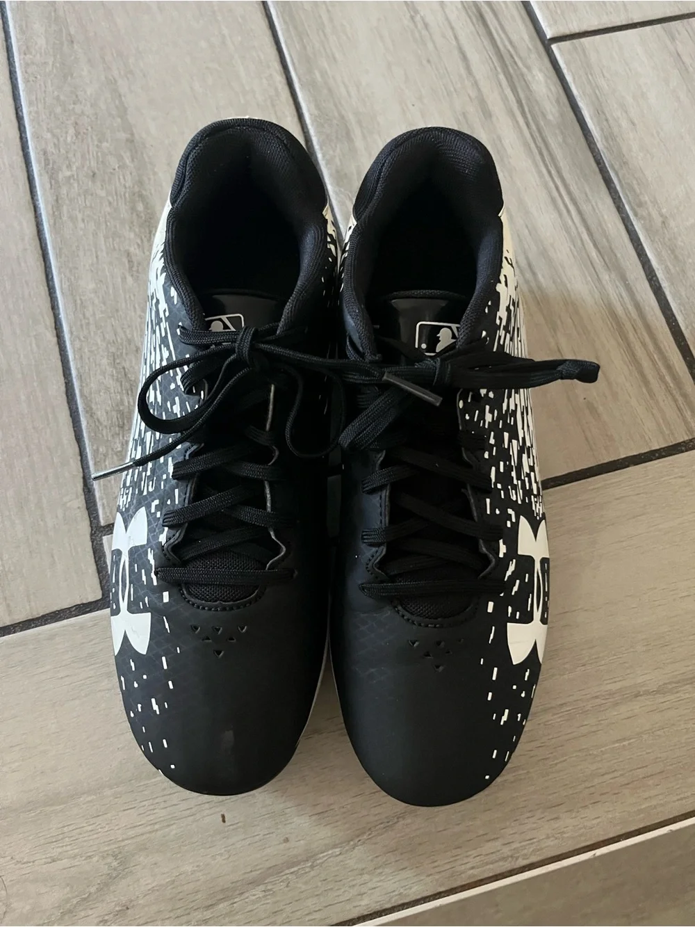 Under Armour youth cleats